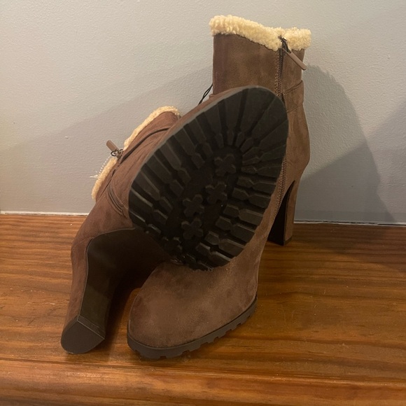 Brand new size 11 women’s heeled booties - Picture 3 of 5